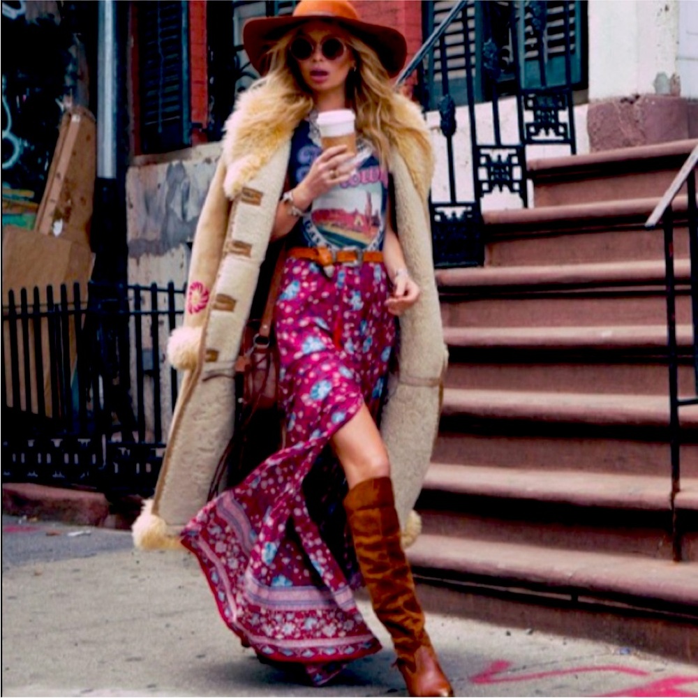 ISO this coat!!